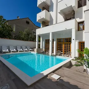 Apartamento And Diana, Zadar